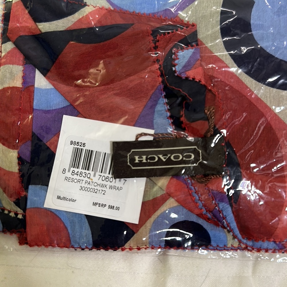New in package Coach Op Art resort scarf 98525 - Picture 2 of 4
